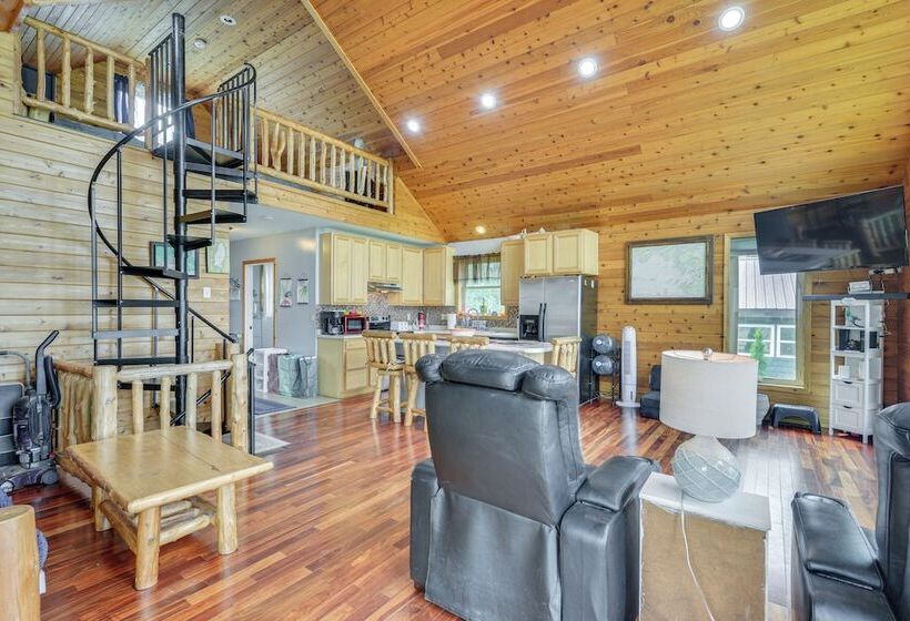 Lakefront Views & Private Yard: Three Mile Bay Gem