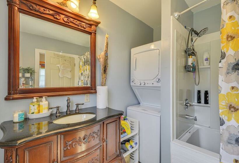 Lakefront Views & Private Yard: Three Mile Bay Gem