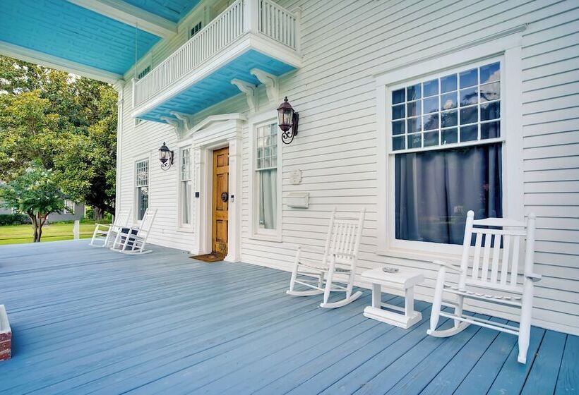 Historic Lake Charles Estate: Walk To Downtown!