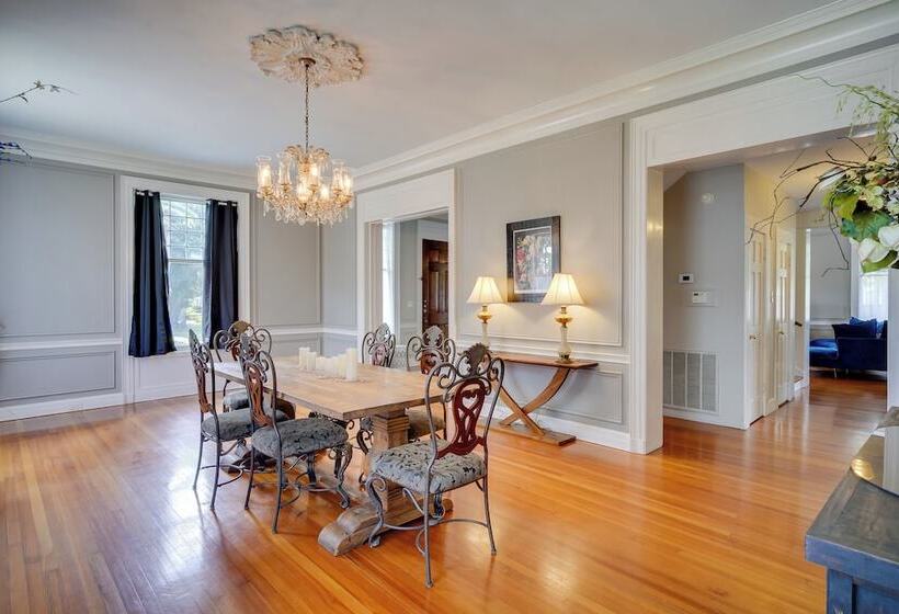 Historic Lake Charles Estate: Walk To Downtown!