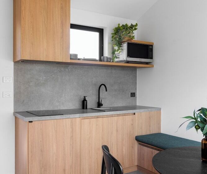 Отель Bendigo Lodges