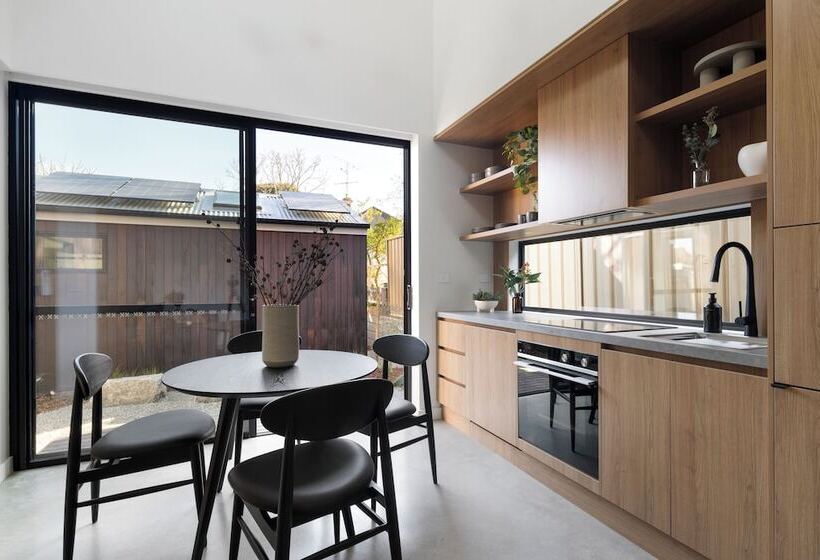 Отель Bendigo Lodges