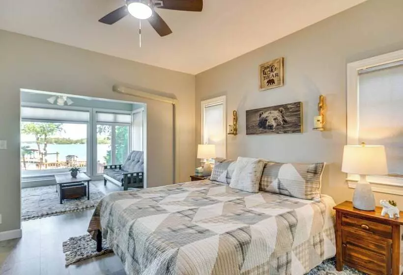 Lakefront Gem: Hot Tub, Boat Launch Near Greenwood