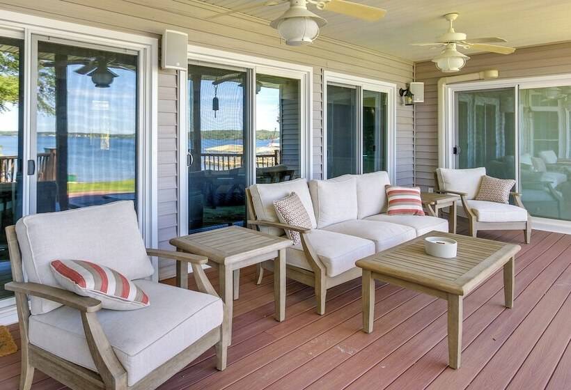 Lakefront Gem: Hot Tub, Boat Launch Near Greenwood