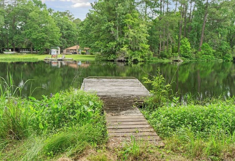 Lakefront Getaway: Pool & Dock ~ 31 Mi To Savannah