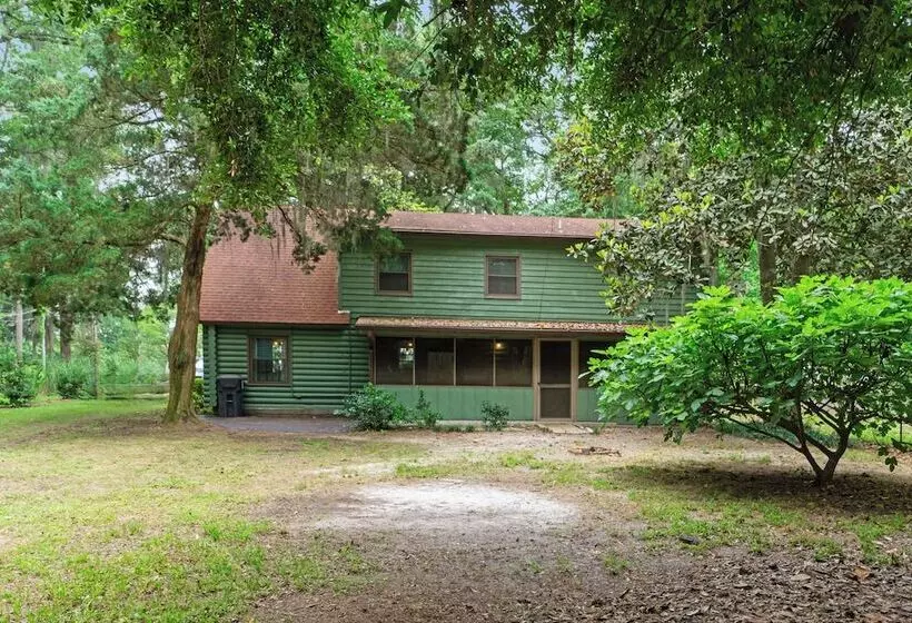 Lakefront Getaway: Pool & Dock ~ 31 Mi To Savannah