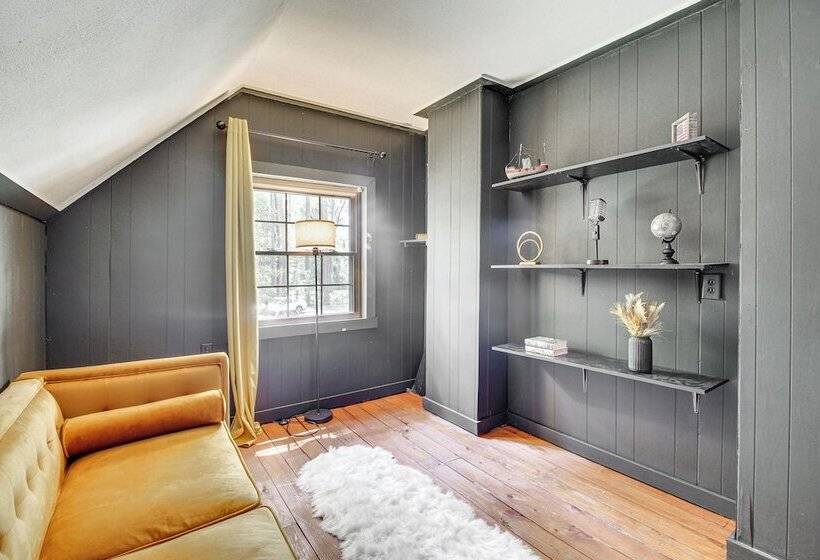 Lakefront Getaway: Pool & Dock ~ 31 Mi To Savannah