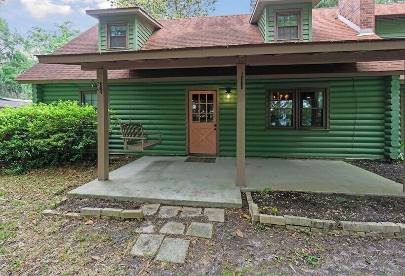 Lakefront Getaway: Pool & Dock ~ 31 Mi To Savannah