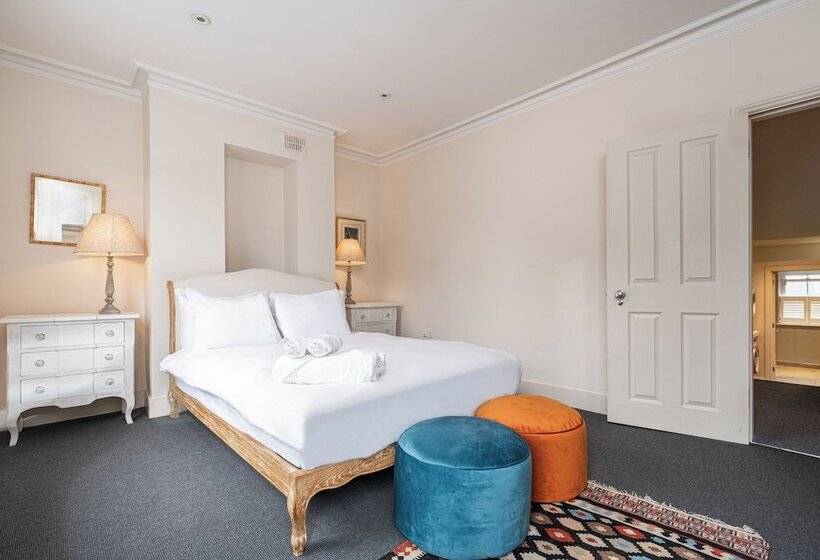 Lovely Battersea Home By Underthedoormat