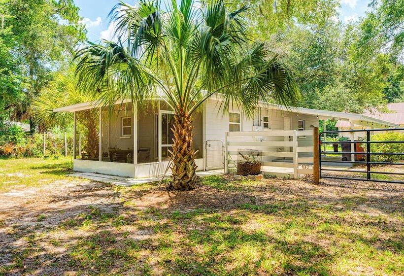 Mid Century Gainesville Getaway: 3 Mi To Uf Campus