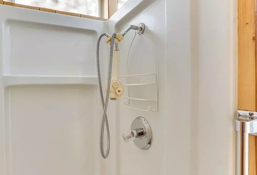 Pet Friendly Mt Carmel Home: Playroom, Fenced Yard