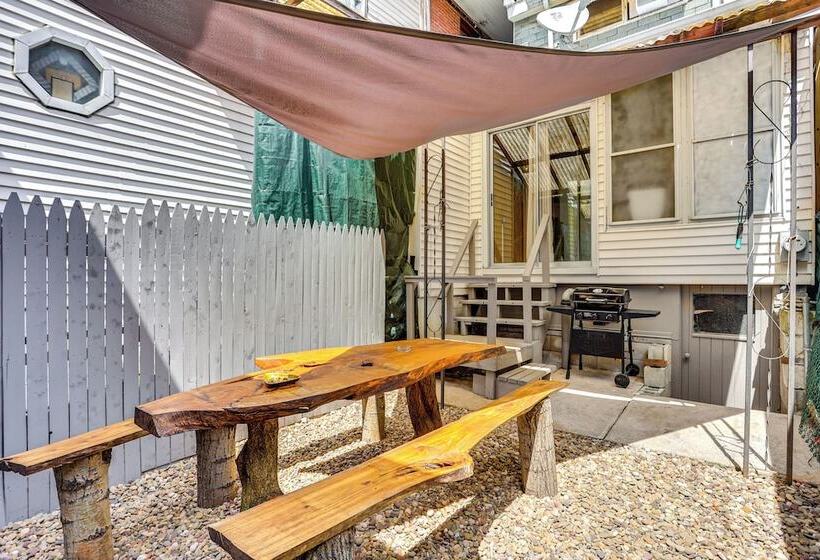 Pet Friendly Mt Carmel Home: Playroom, Fenced Yard