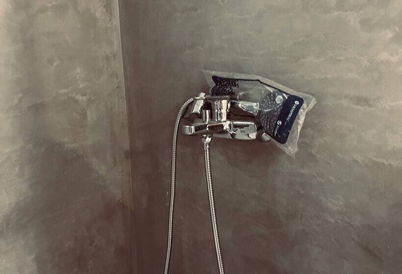 اقامتگاه House 6 In Tinos 5 Mins Away From City