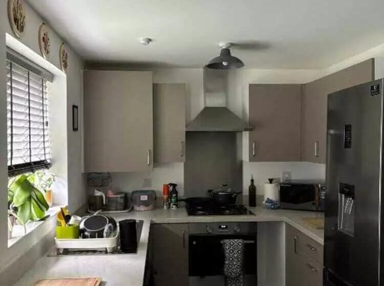 اقامتگاه Room In Lenton With Free Parking