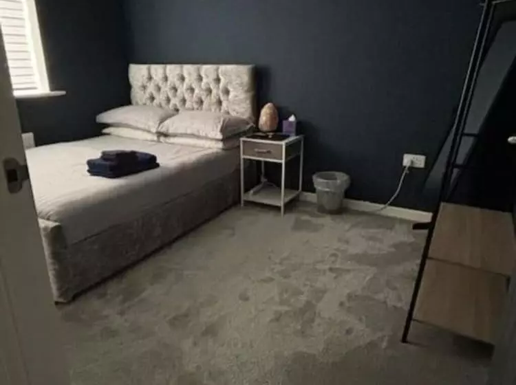 اقامتگاه Room In Lenton With Free Parking