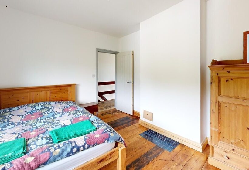 Резиденция Large Family Home 23 Min To Beach And New Forest