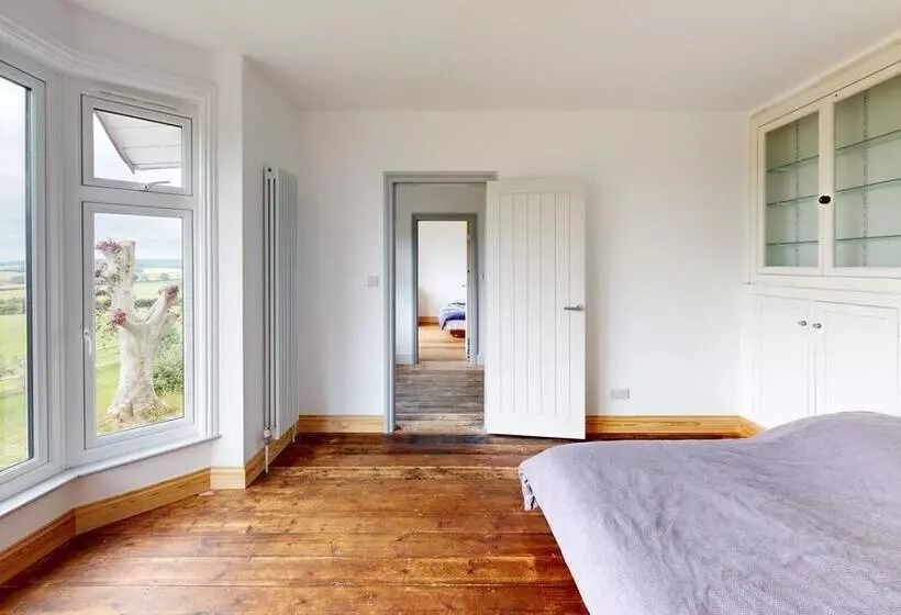 Residenssi Large Family Home 23 Min To Beach And New Forest