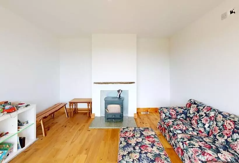 Residenssi Large Family Home 23 Min To Beach And New Forest