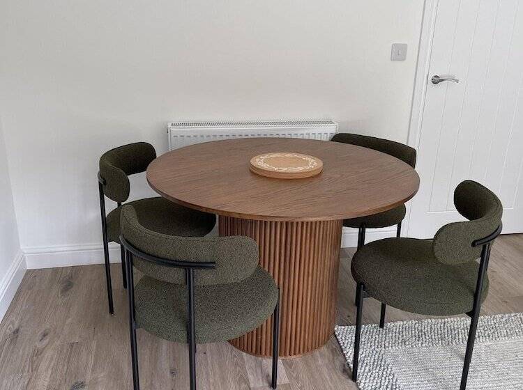 דירת נופש Pine Cottage Retreat In Suffolk