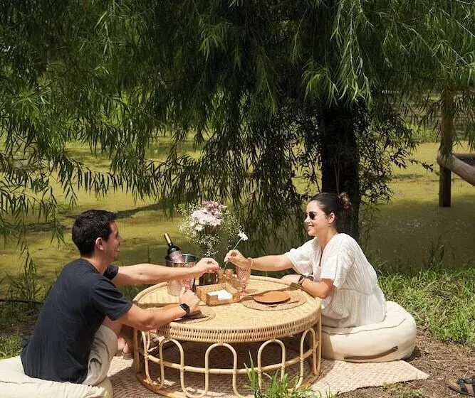 Lomakeskus Brisas Del Campo Glamping