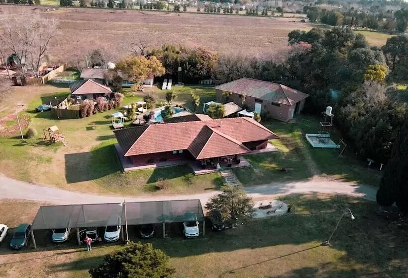 Lomakeskus Brisas Del Campo Glamping