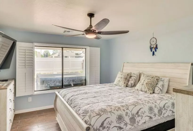3 Mi To Lake: Home W/ Hot Tub In Show Low
