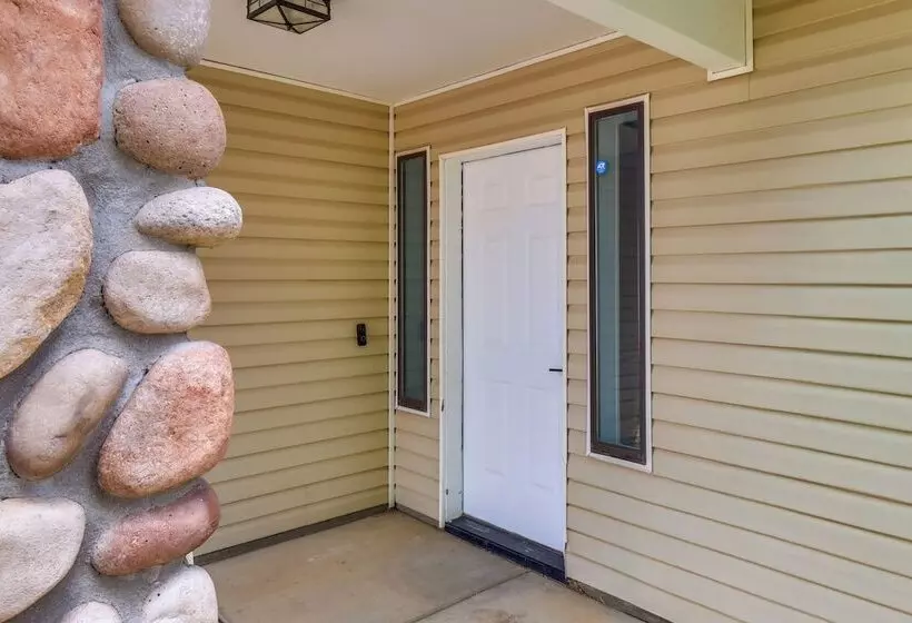 3 Mi To Lake: Home W/ Hot Tub In Show Low