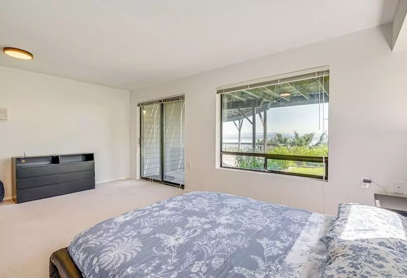 Spacious Camano Home W/ Hot Tub & Water Views!