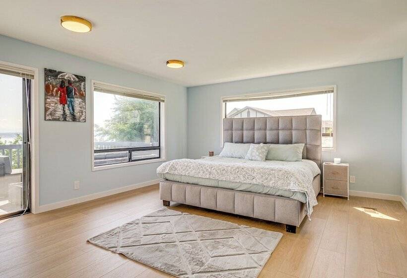 Spacious Camano Home W/ Hot Tub & Water Views!