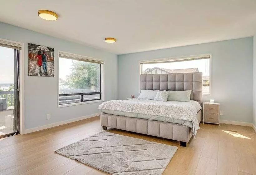 Spacious Camano Home W/ Hot Tub & Water Views!