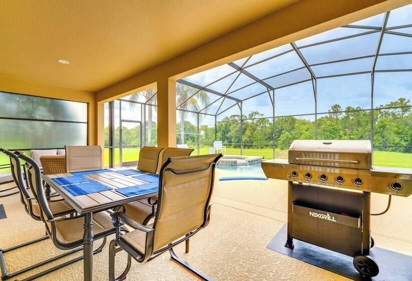 6 Mi To Disney World: Spacious Kissimmee Retreat!