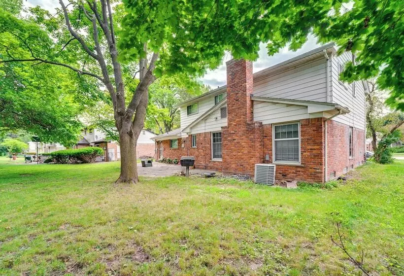 Spacious Southfield Home W/ Patio & Yard!