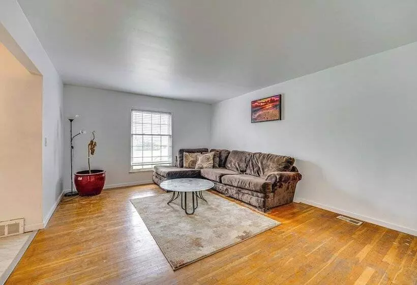 Spacious Southfield Home W/ Patio & Yard!