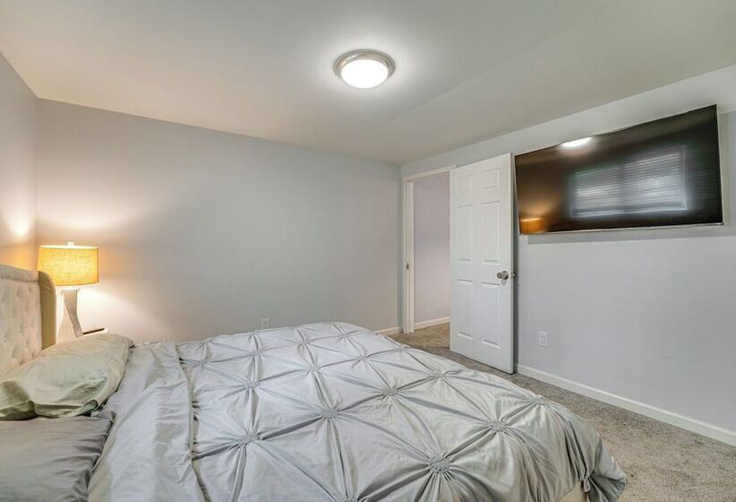 Spacious Southfield Home W/ Patio & Yard!