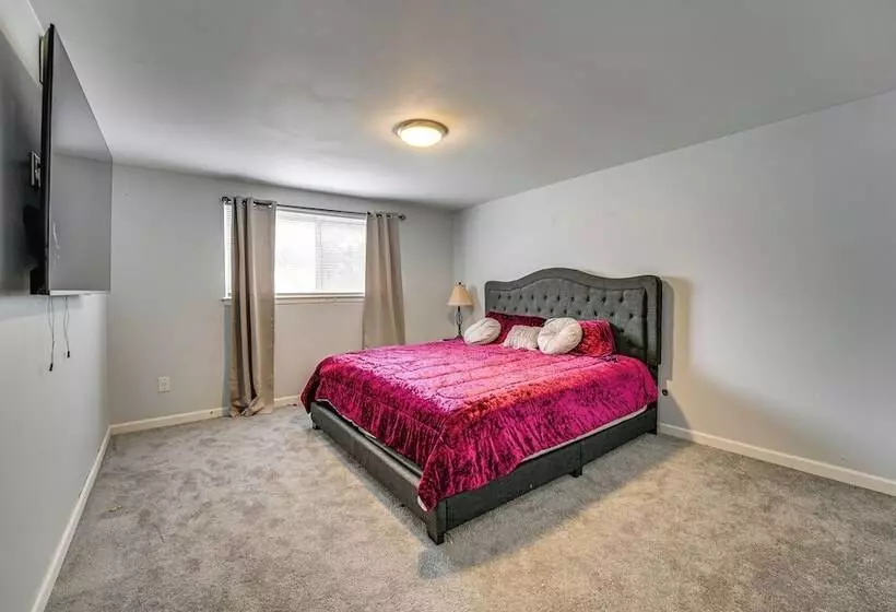 Spacious Southfield Home W/ Patio & Yard!