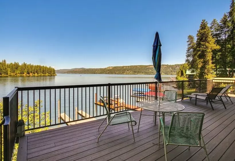 Beautiful Lake Coeur D Alene Retreat: Deck & View!
