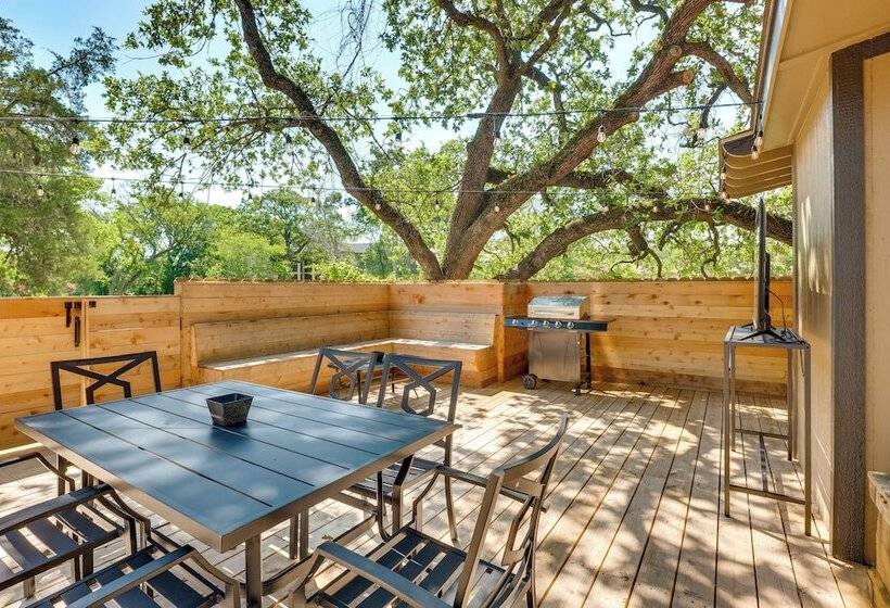 Bryan Home W/ Yard & Deck ~ 4 Mi To Aggieland