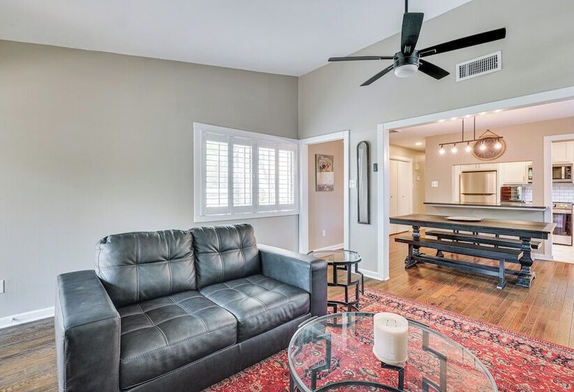 Bryan Home W/ Yard & Deck ~ 4 Mi To Aggieland