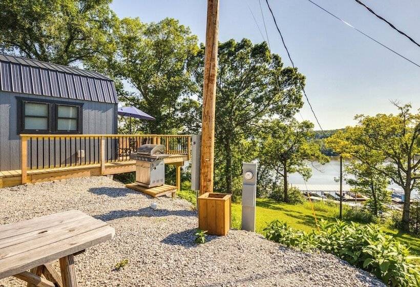 Deck & Grill: Lake Of The Ozarks Cabin In Warsaw