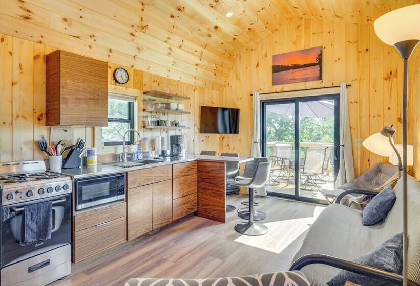 Deck & Grill: Lake Of The Ozarks Cabin In Warsaw