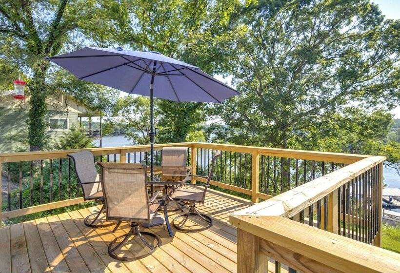 Deck & Grill: Lake Of The Ozarks Cabin In Warsaw