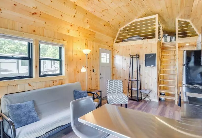 Deck & Grill: Lake Of The Ozarks Cabin In Warsaw