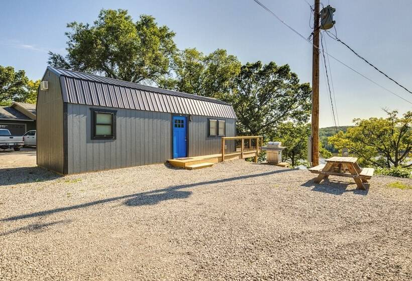 Deck & Grill: Lake Of The Ozarks Cabin In Warsaw