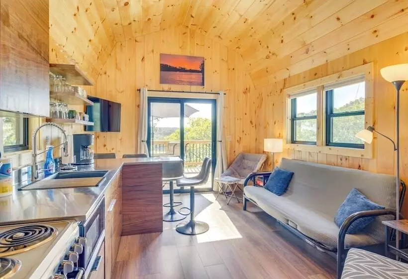 Deck & Grill: Lake Of The Ozarks Cabin In Warsaw