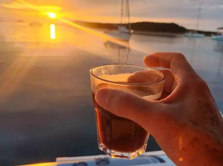 ホテル Dream Holiday On A Luxurious Sailing Yacht