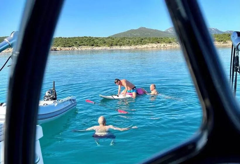 ホテル Dream Holiday On A Luxurious Sailing Yacht