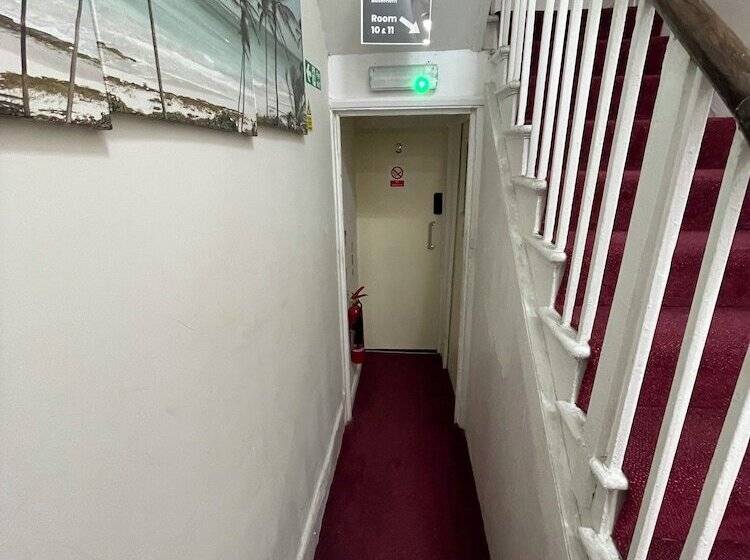 هتل Oban Victoria