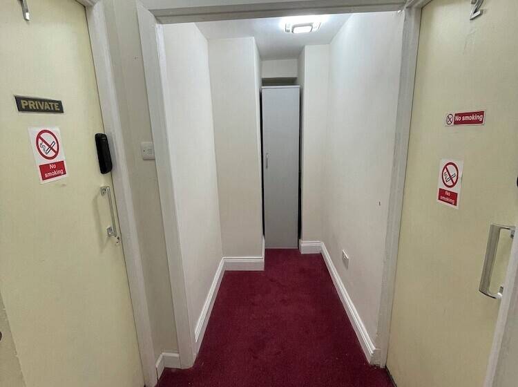 هتل Oban Victoria