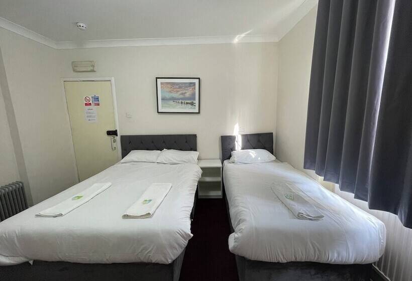 هتل Oban Victoria