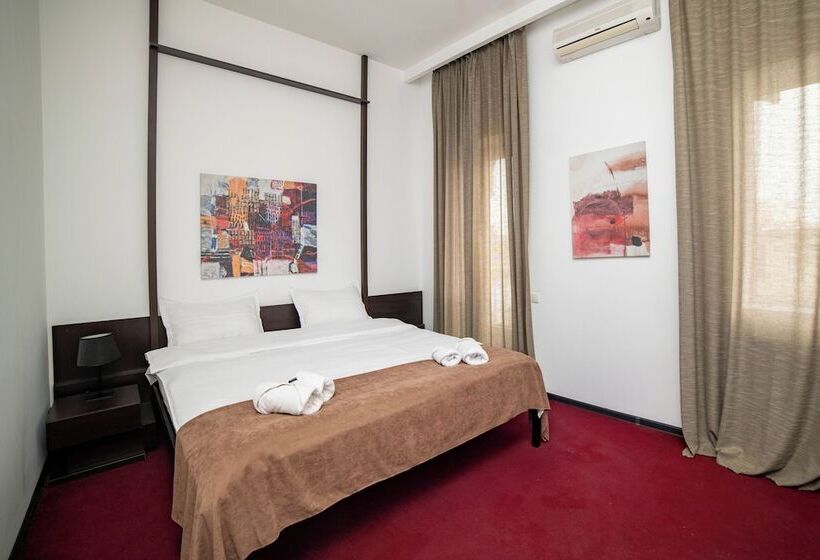 هتل Rcheuli Marani